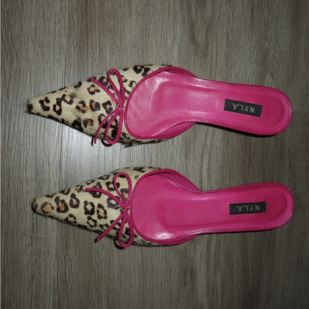 Kitten heels